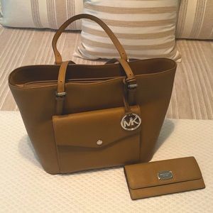 Michael Kors purse and wallet